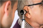 کاهش شنوایی در سالمندان و آسیب‌های روانی و جسمی ناشی از آن