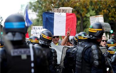 فرانسه : تظاهرات در مخالفت با گواهی سلامت در شهر نانسی