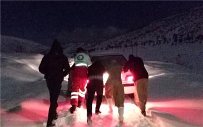 مدیرعامل جمعیت هلال احمر استان خبر داد نجات جان 7 نفر گرفتار در برف و کولاک چرام