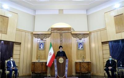 رئیس جمهور پیش از ترک تهران به مقصد مسکو: وجود منافع مشترک و تعاملی بین تهران و مسکو در منطقه امنیت‌ساز است